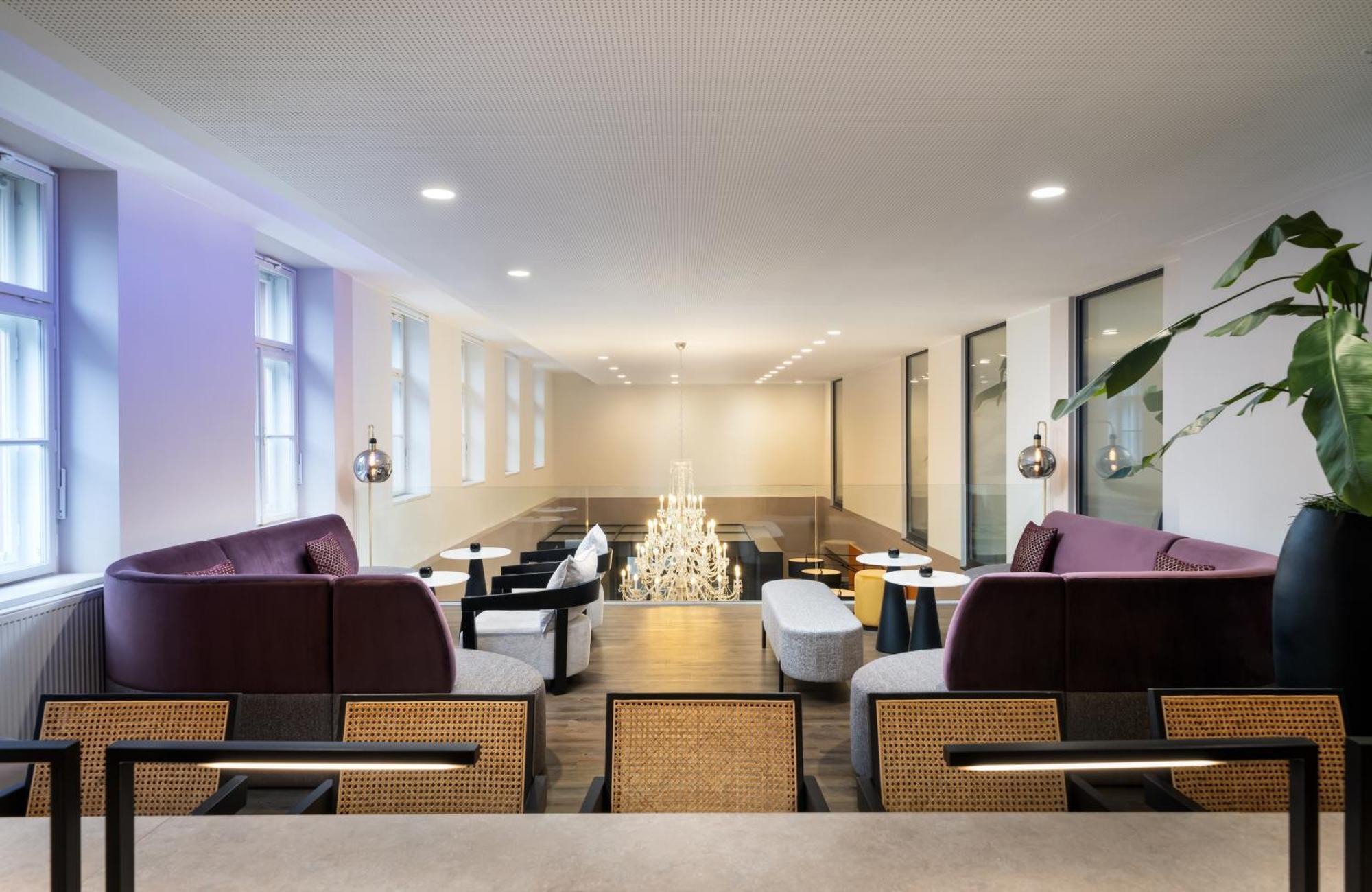 Leonardo Boutique Center 4* Linz